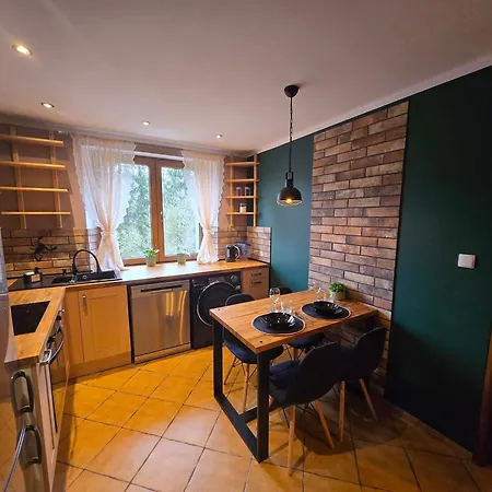 Apartment Gniazdko Czarodzieja Jedlina-Zdroj